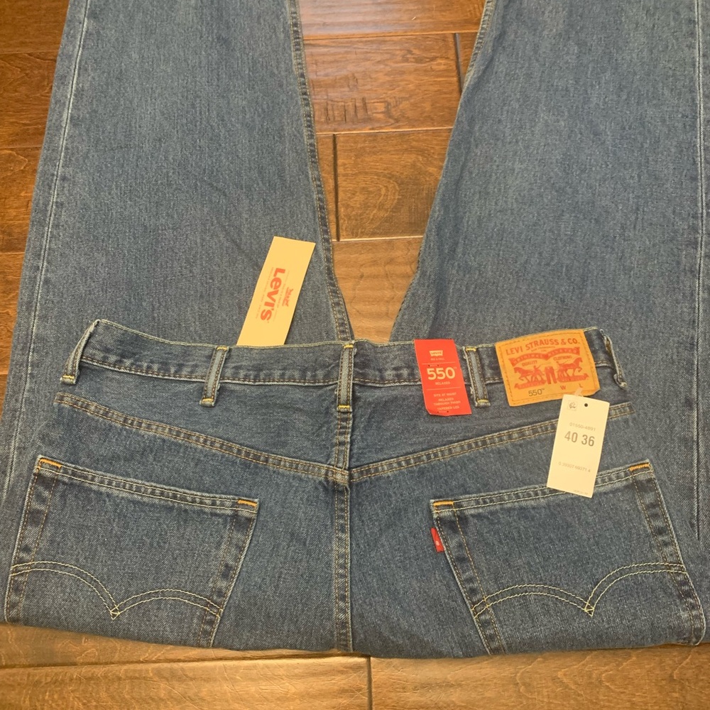 Levi's 550 Relaxed Fit Blue Jeans